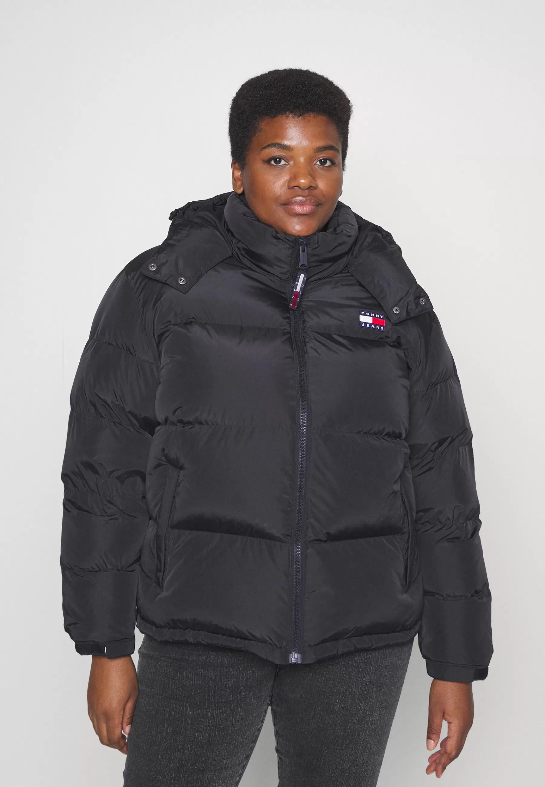 Tommy Jeans Curve Alaska Puffer - Mantel>Dames Wollen Jassen
