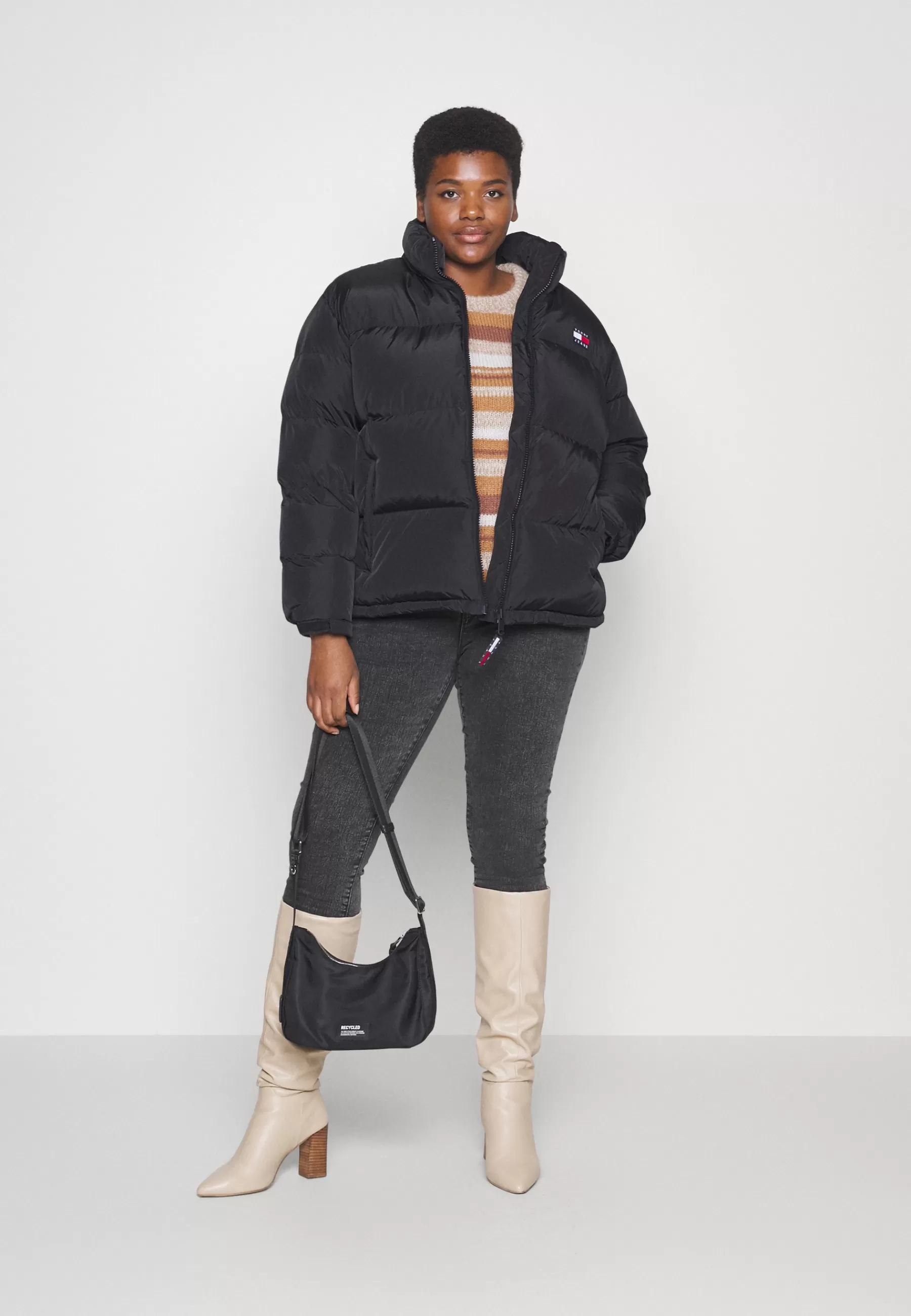 Tommy Jeans Curve Alaska Puffer - Mantel>Dames Wollen Jassen