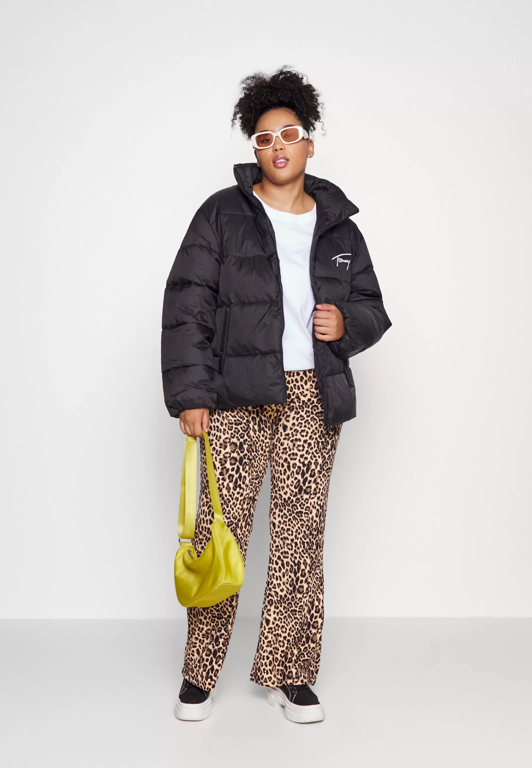 Tommy Jeans Curve Signature Modern Puffer - Mantel>Dames Wollen Jassen