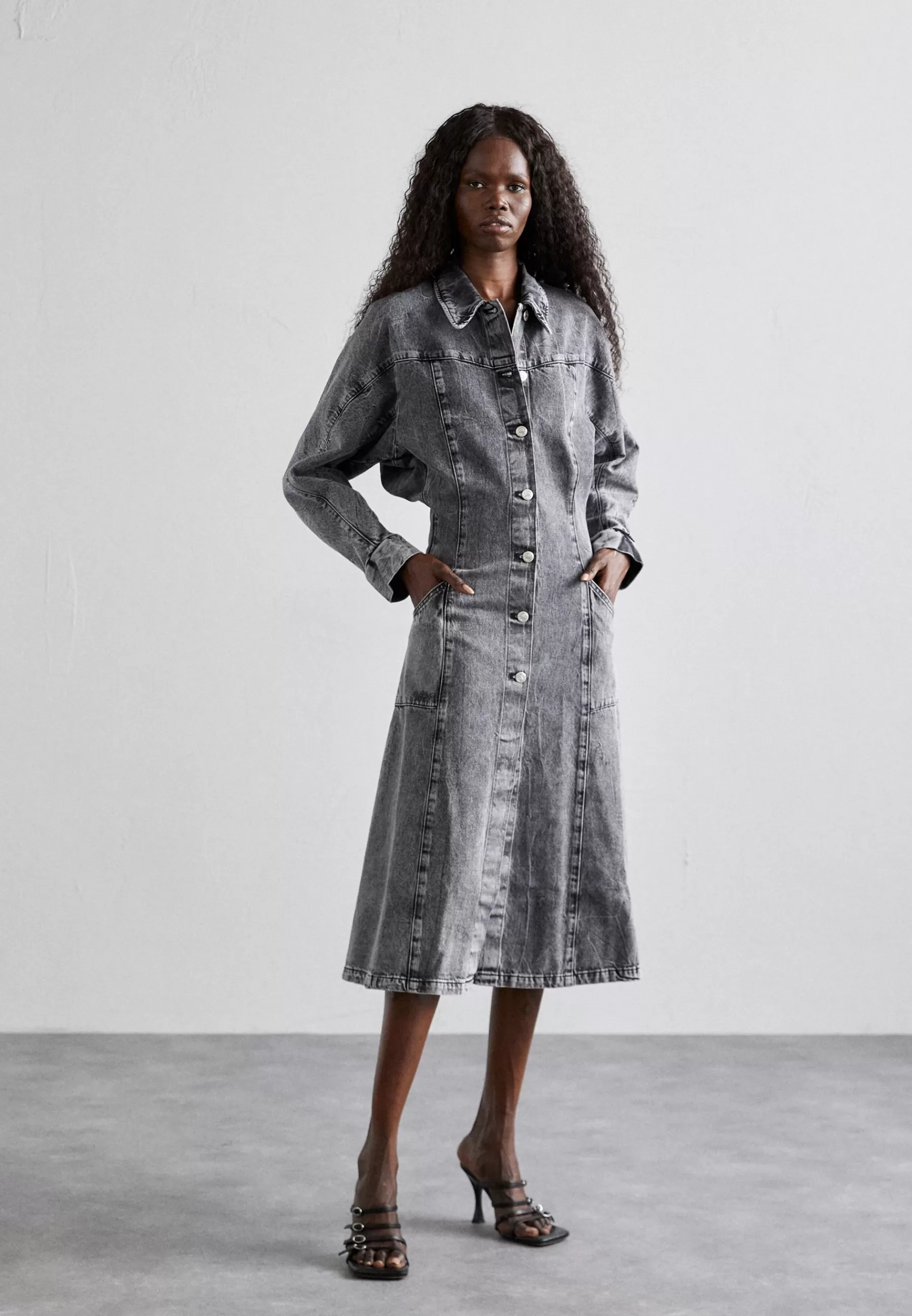 Dames Holzweiler Trenchcoats | Sousha Long Coat - Trenchcoat